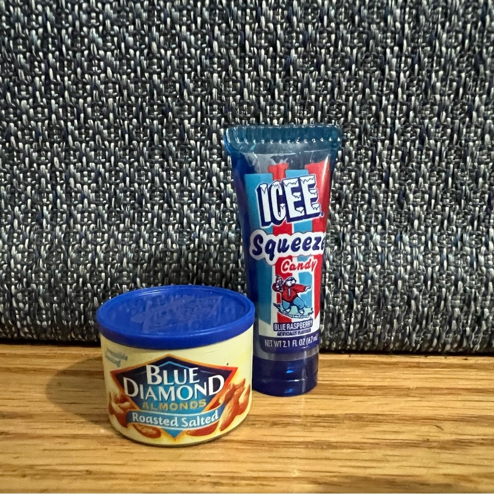 Mini Brands - Picture 3 of 3
